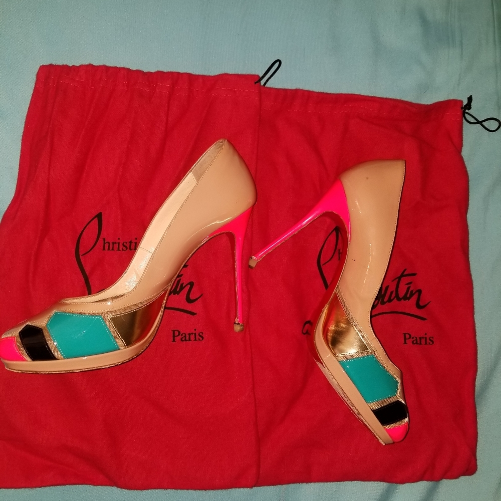 Christian louboutin nude astrogirl pumps